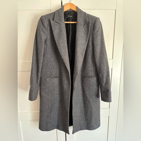 Zara Gray Wool Coat with Lapel Collar Size Medium Casual Business Travel Classic - Picture 1 of 8